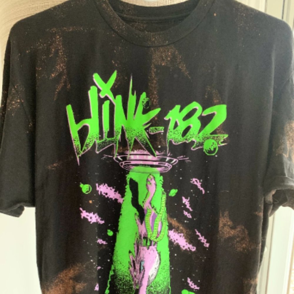 Blink 182 Aliens Exist Emo Band tshirt / tie dye tshirt